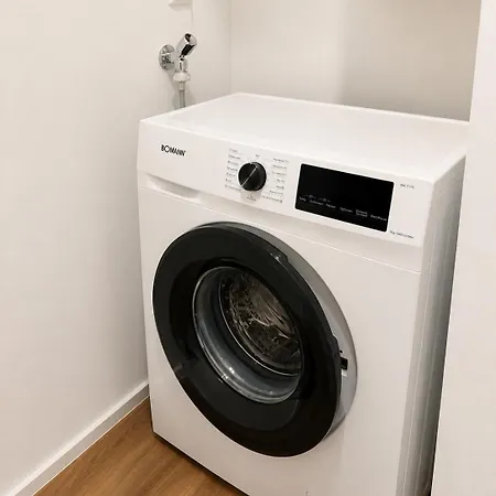 Helle Mit Kueche I Zentral Am Kocher I A81-nah Lägenhet *