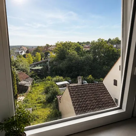 Helle Mit Kueche I Zentral Am Kocher I A81-nah