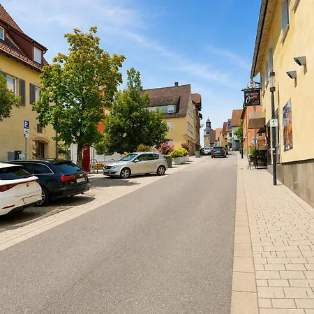 Helle Mit Kueche I Zentral Am Kocher I A81-nah *